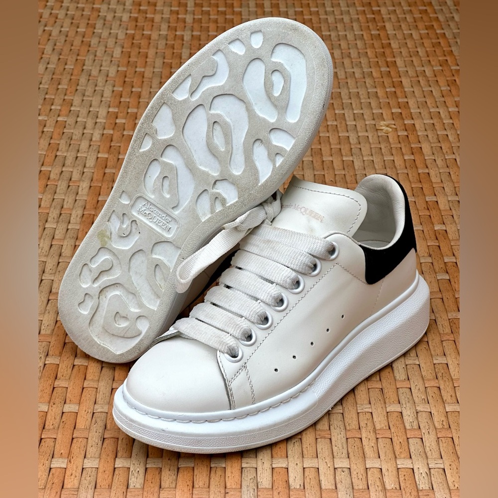 ALEXANDER MCQUEEN Leather Sneakers